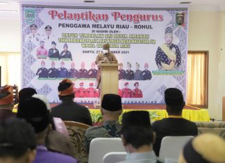 Hadir Dalam Pengukuhan PMR Rohul, Ini Pesan Wagubri