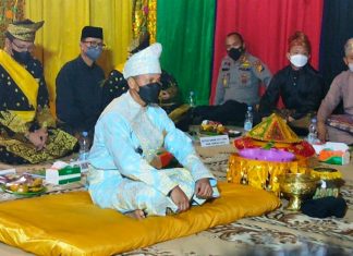 Brigjen TNI M Syech Ismed Mendapat Gelar Datuk Panglimo Ompu Alam Bosa
