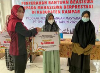 LAGI dan LAGI, PT SPR Langgak Salurkan Beasiswa Kepada Mahasiswa Berprestasi