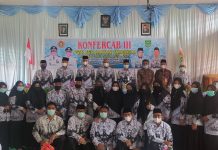 Buka Konfercab III PGRI Kecamatan Tambusai, Berikut Harapan Asisten 1 Setdakab Rohul