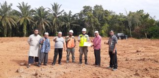 Peduli Dunia Pendidikan, PT SSL Kerahkan Alat Berat Untuk Pembangunan SDIT