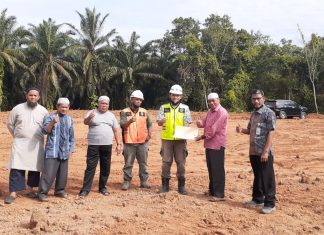 Peduli Dunia Pendidikan, PT SSL Kerahkan Alat Berat Untuk Pembangunan SDIT