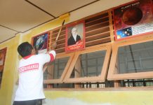 Peduli Sesama, Kampus Rokania Beri Bantuan ke Korban Bencana Banjir Bandang