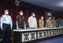 Serius Tangani Covid-19, Bupati Sukiman Pimpin Rapat Evaluasi Pelaksanaan Vaksin