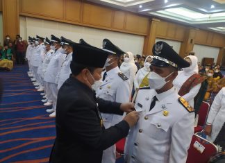 Lantik 19 Kades dan 3 Kepala Desa PAW, Berikut Harapan Bupati Rohul