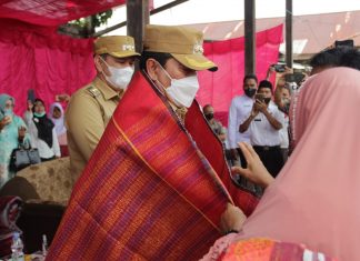 Bupati Sukiman Hadiri Sertijab Kepala Desa Sei Kuning