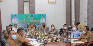 Rakor Penanganan Covid-19 Bersama Gubri, Bupati Sukiman : Lebih Memiliki Strategis