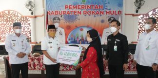 Bupati Sukiman Ajak Kades Daftarkan Perangkat Desa BP Jamsostek