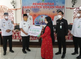 Bupati Sukiman Ajak Kades Daftarkan Perangkat Desa BP Jamsostek