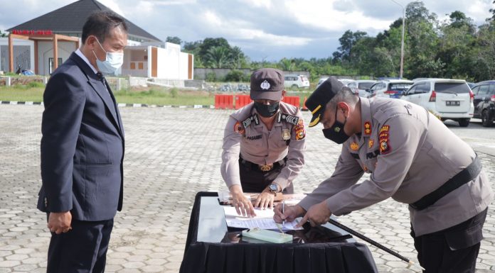 Kapolres Rohul Pimpin Sertijab 5 PJU dan Polsek