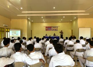 Siswa SMAN 1 Rambah Mendapat Sosialisasi Terkait Penerimaan POLRI TA 2022
