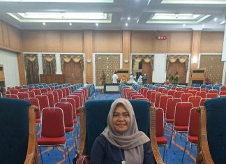 STRATEGI PEDAGANG IKAN ASIN DALAM MENJAGA KOMUNIKASI DITENGAH PANDEMI