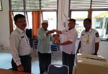 Ciptakan Masyarakat Yang Qurani, Pemkab Rohul Salurkan Al-Quran ke Masjid-Masjid