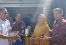 Gelar Pasar Murah, Masyarakat Desa Rambah Hilir Mengaku Terbantu