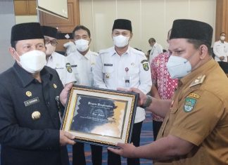 Gelar Penyerahan SPPT PBB-P2, Desa Mahato Raih Penghargaan Realisasi PBB Tertinggi