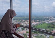 Indahnya Menara 99 Islamic, Objek Wisata Religi di Rohul
