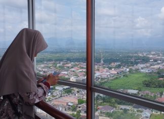 Indahnya Menara 99 Islamic, Objek Wisata Religi di Rohul