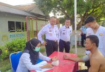 Kalapas Pasir Pengaraian Pantau Langsung Pemeriksaan Kesehatan WBP