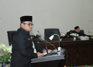 Sekda Rohul Jawab Pandangan Umum Fraksi Atas Ranperda Pertanggungjawaban APBD 2021