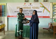 Peduli Dunia Pendidikan, PT SPR Langgak Berbagi Bantuan Bagi Guru Honorer