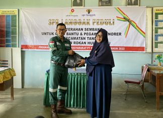 Peduli Dunia Pendidikan, PT SPR Langgak Berbagi Bantuan Bagi Guru Honorer