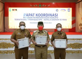 Membanggakan, Rohul Raih Tiga Penghargaan Sekaligus