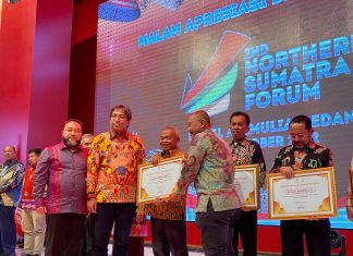 Pemkab Rohul Terima Penghargaan Dari SKK Migas Pada 2nd Northern Sumatra Forum 2022