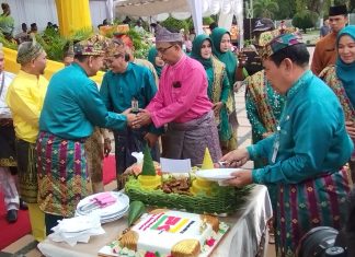 PIMPIN APEL HUT ROHUL KE 23, Bupati Sukiman Jabarkan Perkembangan Rokan Hulu