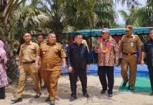 Anggota DPR-RI, Ir Effendi Sianipar, Tinjau Langsung Lokasi Pembangunan Jembatan Gantung di Desa RTH