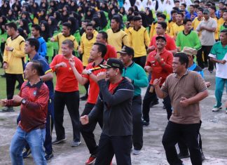 SEMANGATNYA WABUP SENAM BERSAMA MASYARAKAT KECAMATAN RAMBAH HILIR