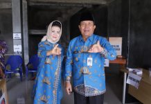 Bupati Sukiman Ikut NYOBLOS dan Tinjau Pelaksanaan Pilkades Serentak