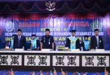 HADIRI WISUDA ISQ II, Bupati Sukiman : Kita Berkomitmen Meningkatkan SDM