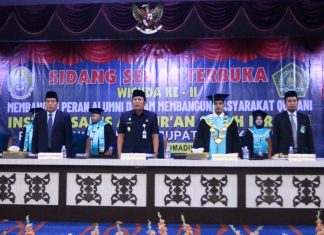 HADIRI WISUDA ISQ II, Bupati Sukiman : Kita Berkomitmen Meningkatkan SDM
