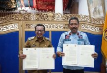 Tingkatkan Pelayanan Kepada Masyarakat, Kanwil Kementerian Hukum dan HAM Sumatera Barat Tekan MoU Dengan Pemkab Tanah Datar