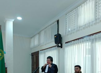 IRONIS, Gubernur Riau Dikritik Mahasiswa Berujung Pembungkaman Hingga Penjara Menanti
