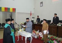 Pengambilan Sumpah Jabatan PAW Anggota DPRD Rohul, H Abu Bakar