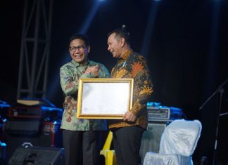 Patut Berbangga, Pemkab Rohul Terima Penghargaan Dari Kemendes PDTT