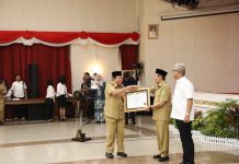 Membanggakan, Rohul Terima Penghargaan Anugerah Treasury Award dari DJPb Riau