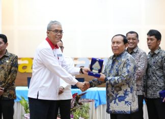 Dukung TTE, Bupati Sukiman Tandatangani Kerjasama Dengan BSrE BSSN
