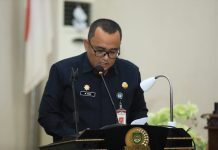 Melalui Rapat Paripurna, Sekda Sampaikan Rancangan Kebijakan Umum APBD Rohul 2024