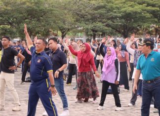 Meriahnya Senam Bersama di Kantor Bupati Rohul