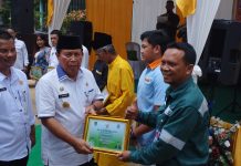 25 Perusahaan “TAAT” di Rohul Dapat Penghargaan Dari Bupati
