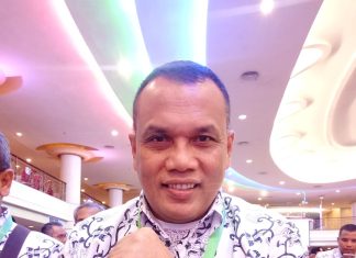 Ketua PGRI Riau, Adolf : Banyak “Badut” yang Hendak Kuasai PGRI