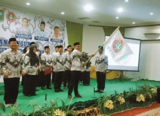 Dr Adolf Bastian M.Pd Resmi Nahkodai PGRI Riau
