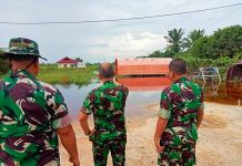 Danrem 031/Wira Bima Brigjen TNI Dany Rakca Peduli Pantau Banjir di Rohul