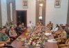 Bupati Sukiman dan Forkopimda Ikuti Komsos Bersama Mabes TNI