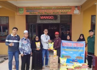 Peduli Korban Banjir, PT SSL Berbagi Paket Sembako