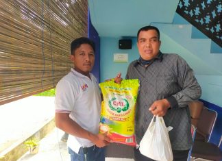 Menjadi Korban Banjir, Anggota PWI Rohul Terima Bantuan Dari PWI Provinsi Riau