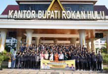 Asisten III Rohul Lepas Kontingen Popda Riau, Ingatkan Atlet Jaga Sportivitas