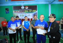Buka Turnamen Badminton Kejari Cup II, Sukiman Ingatkan Jaga Sportivitas